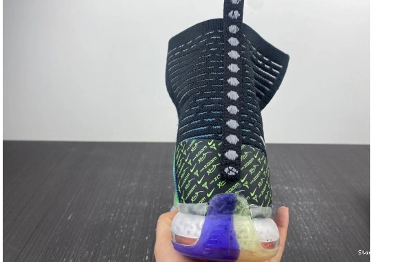  815810-900 Nike zk10  Kobe 10 0819